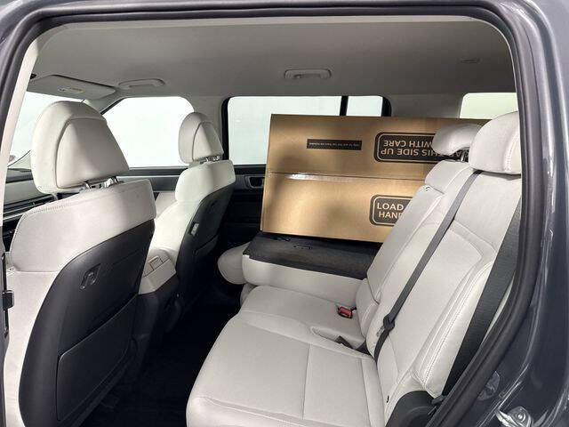 2025 Hyundai Santa Fe SE