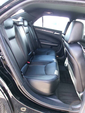 2012 Chrysler 300 Limited