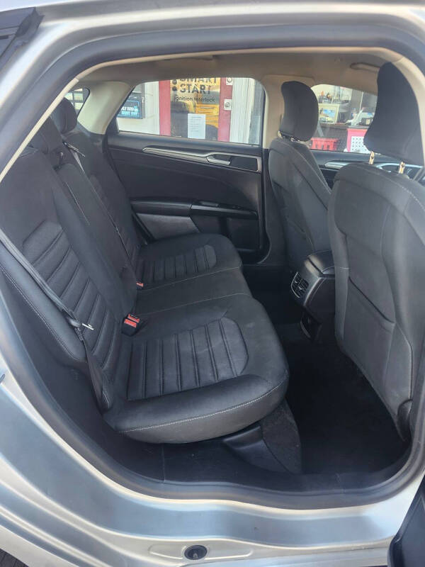 2019 Ford Fusion Hybrid SE