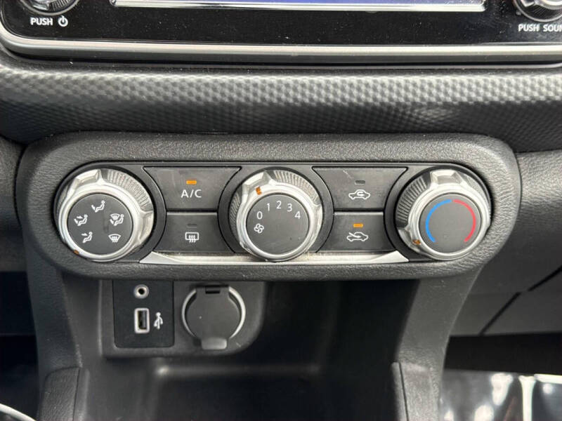 2023 Nissan Kicks S