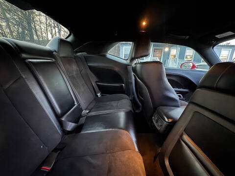 2015 Dodge Challenger R/T Plus