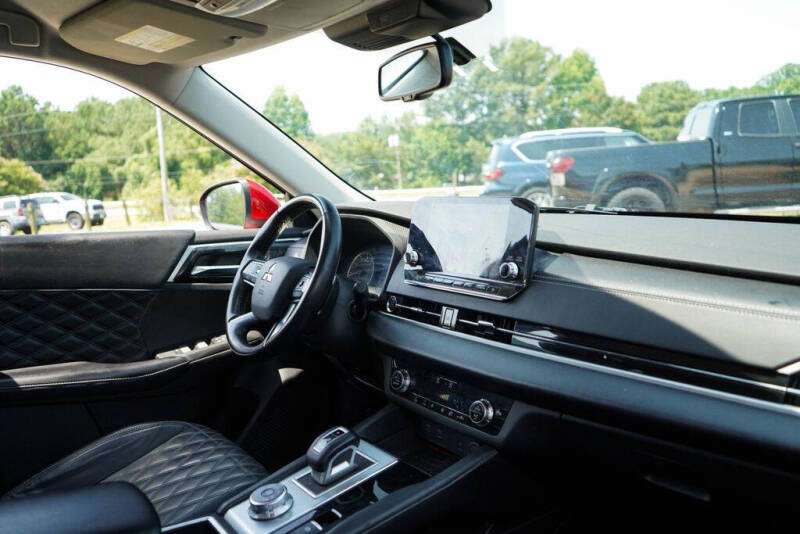 2022 Mitsubishi Outlander SEL
