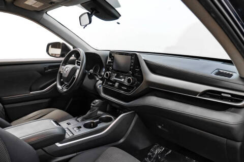 2020 Toyota Highlander L