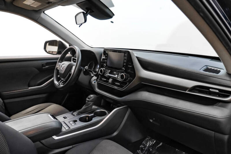 2020 Toyota Highlander L