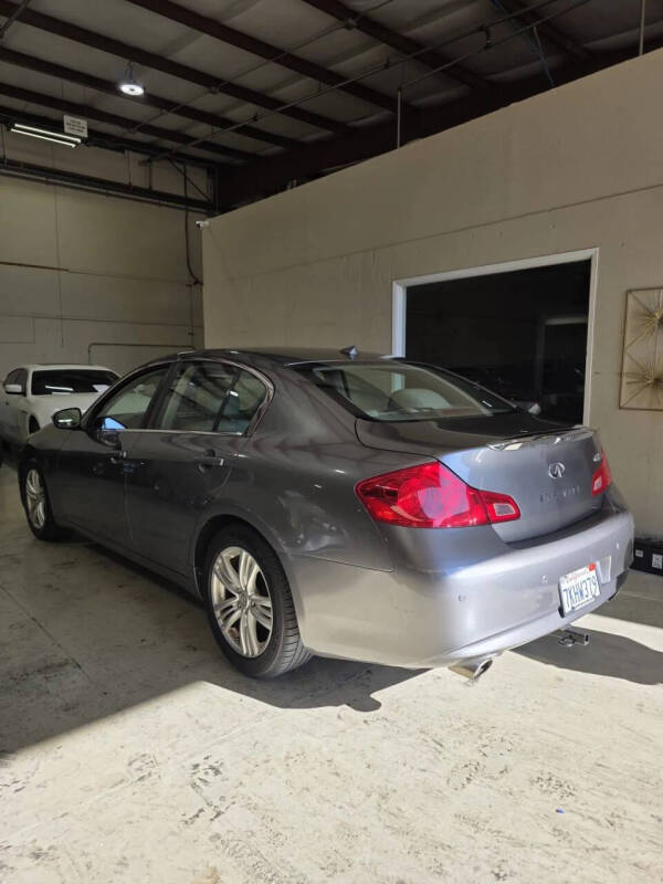 2011 Infiniti G37 Sedan Journey
