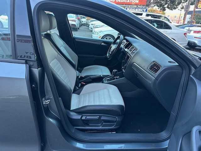 2016 Volkswagen Jetta 1.8T Sport