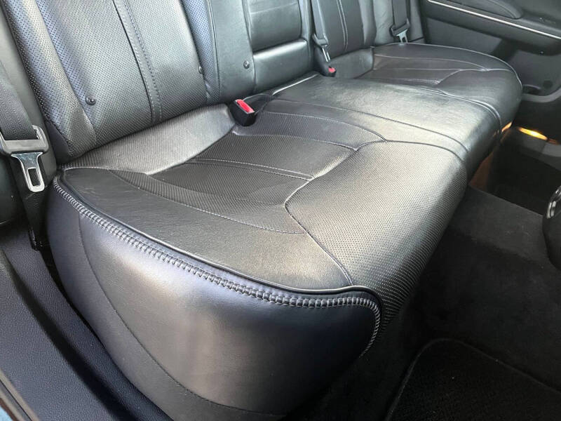 2014 Chrysler 300 C John Varvatos Limited Edition