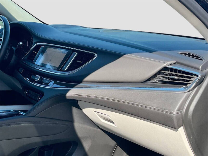 2023 Buick Enclave Premium