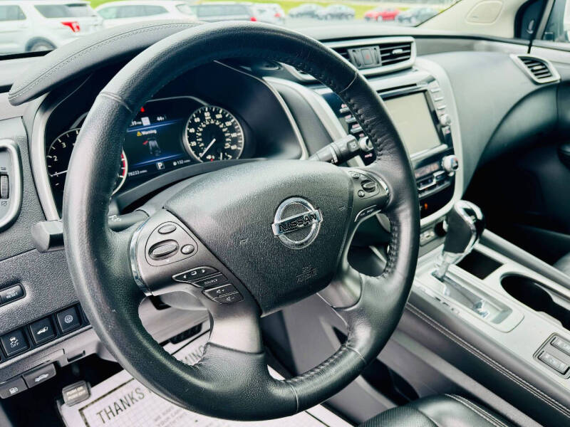 2019 Nissan Murano SL photo 15