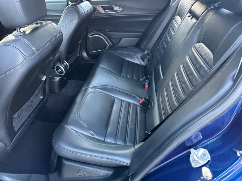 2017 Alfa Romeo Giulia Ti