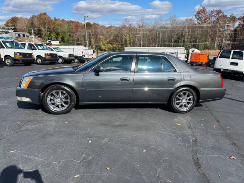 2010 Cadillac DTS Luxury Collection
