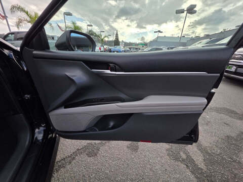 2023 Toyota Camry Hybrid LE