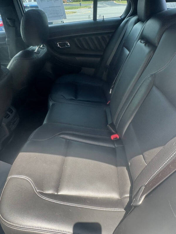 2017 Ford Taurus Limited