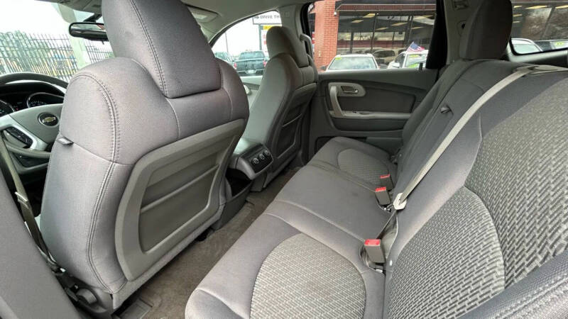 2012 Chevrolet Traverse LS