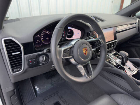 2023 Porsche Cayenne E-Hybrid Coupe