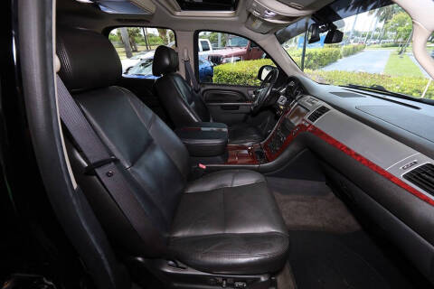 2011 Cadillac Escalade Premium