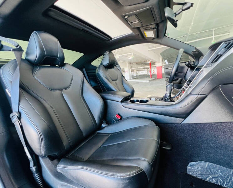 2017 Infiniti Q60 2.0T Premium