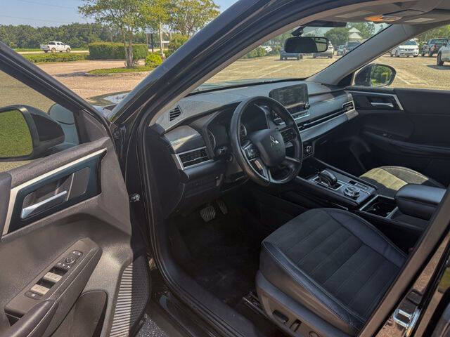 2023 Mitsubishi Outlander