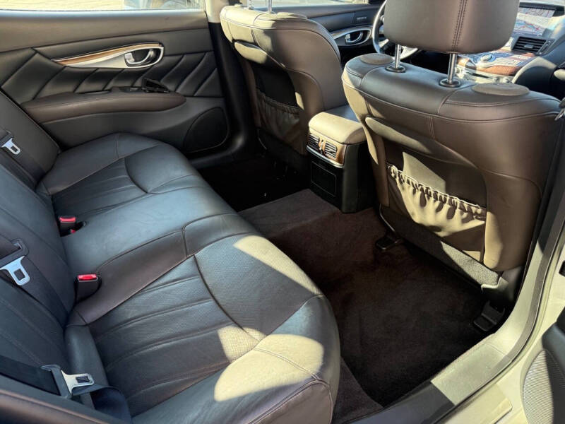 2017 Infiniti Q70L 3.7