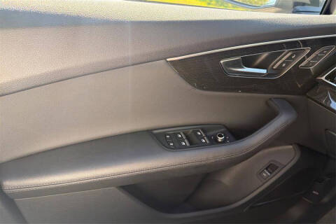 2024 Audi Q7 quattro Premium Plus 45 TFSI