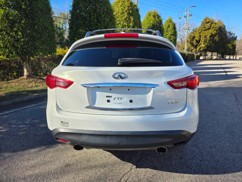 2013 Infiniti FX37
