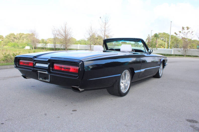 1964 Ford Thunderbird