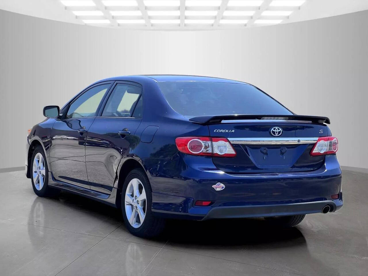 2013 Toyota Corolla for sale at Used Cars Toledo in Oregon, OH