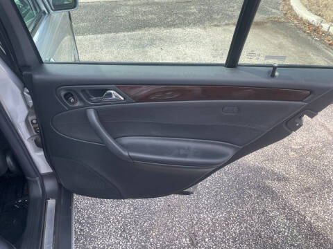 2004 Mercedes-Benz C-Class C 240 4MATIC