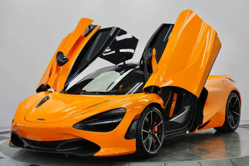 2022 McLaren 720S Performance