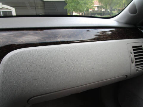 2008 Cadillac DTS Luxury III