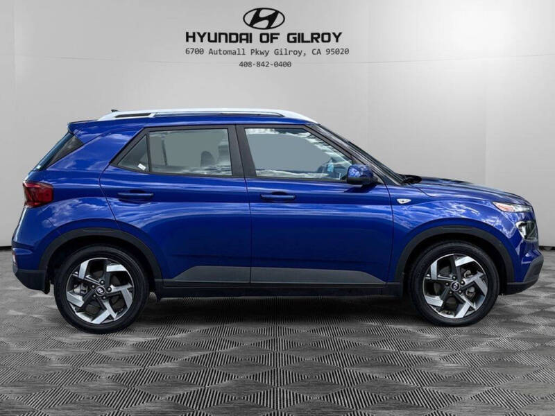 2022 Hyundai Venue SEL