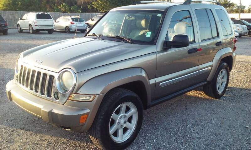 2005 Jeep Liberty for sale at Pinellas Auto Brokers in Saint Petersburg FL