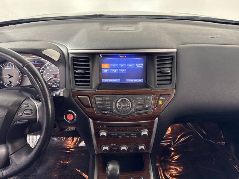 2020 Nissan Pathfinder Platinum