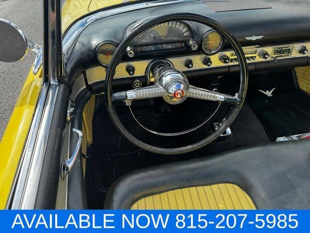 1955 Ford Thunderbird