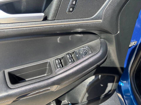 2023 Ford Edge