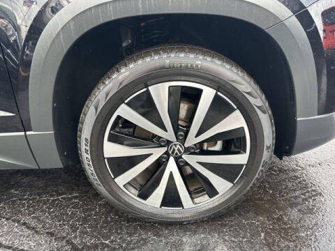 2022 Volkswagen Taos SE 4Motion