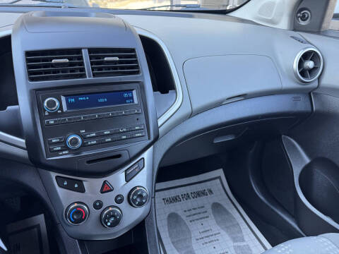 2016 Chevrolet Sonic LS Auto
