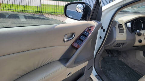 2010 Nissan Murano LE