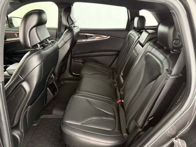 2019 Lincoln Nautilus Select