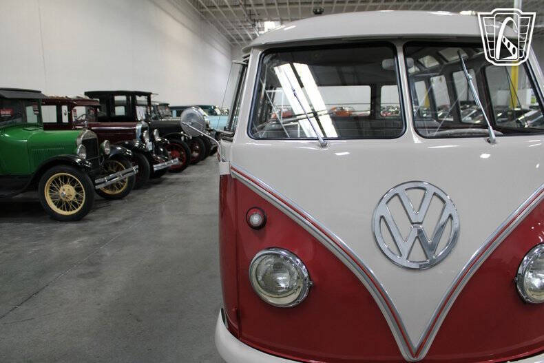 1961 Volkswagen Bus