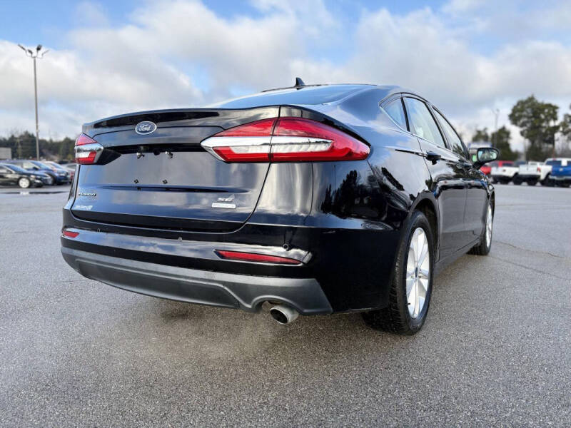 2020 Ford Fusion SE