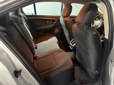 2010 Ford Taurus SEL