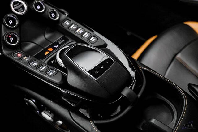 2020 Aston Martin Vantage