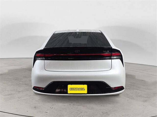 2024 Toyota Prius XLE