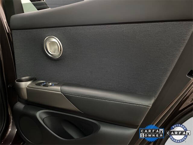 2024 Genesis GV60 Standard