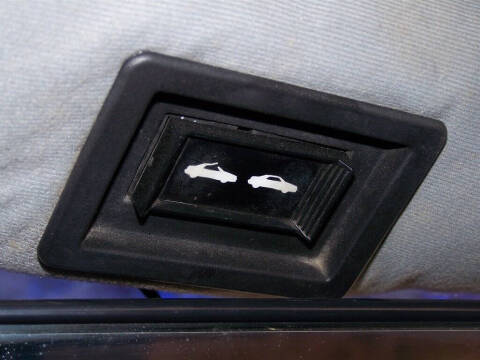 1990 Pontiac Sunbird LE