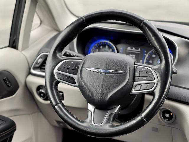 2020 Chrysler Pacifica Touring L