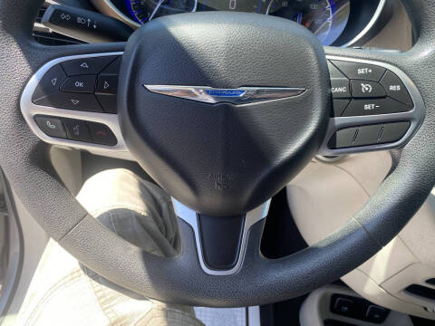 2017 Chrysler Pacifica Touring