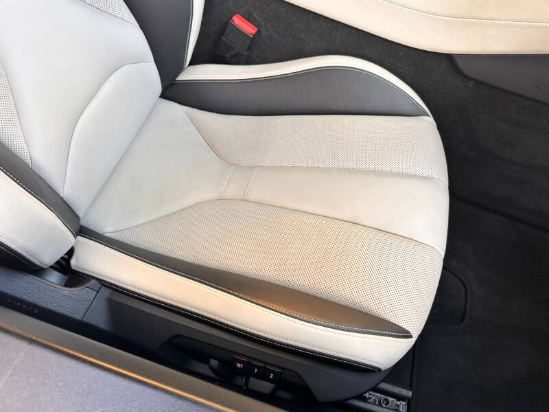 2019 BMW i8