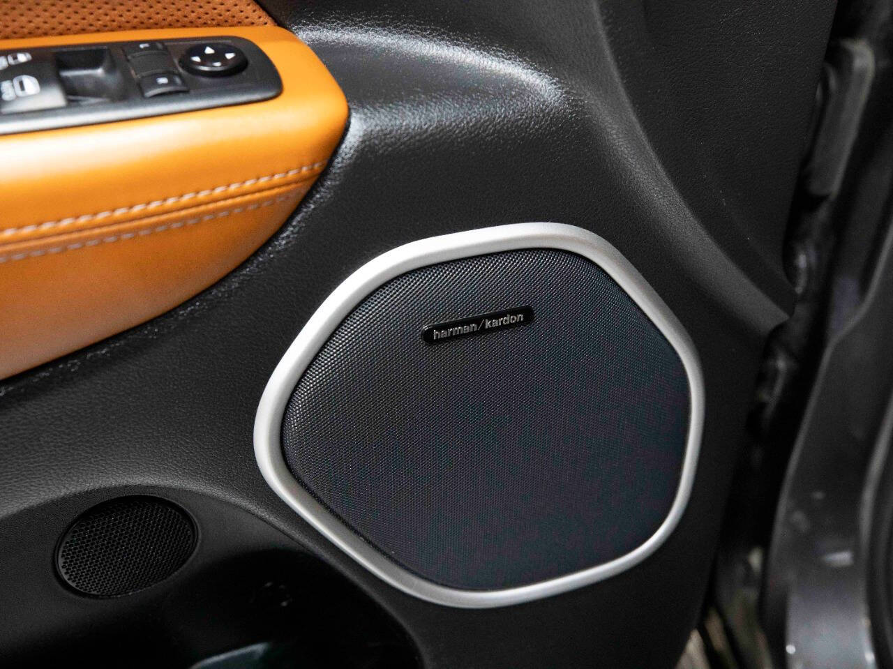 2019 Jeep Grand Cherokee 39